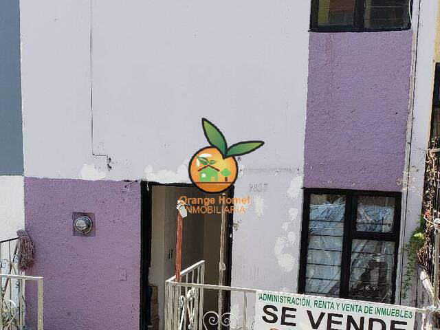 #5068 - Casa para Venta en Guadalajara - JC