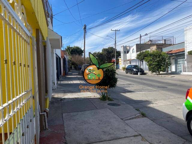 #5160 - Casa para Venta en Guadalajara - JC