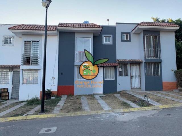 #5184 - Casa para Venta en Zapopan - JC - 1