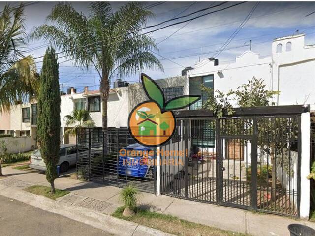 #5194 - Casa para Venta en Zapopan - JC - 1