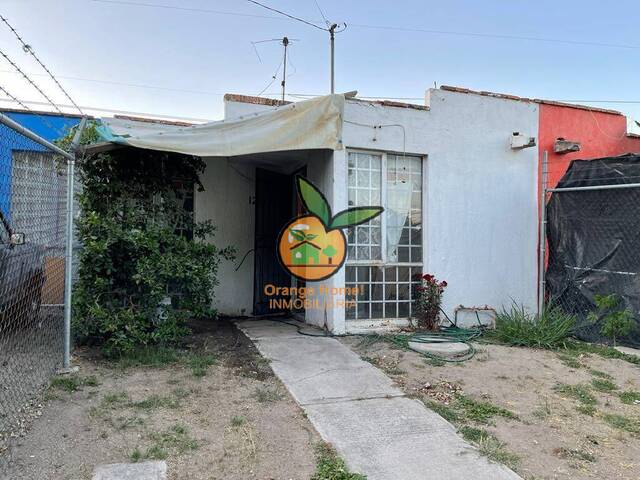 #5212 - Casa para Venta en Tlajomulco de Zúñiga - JC - 2