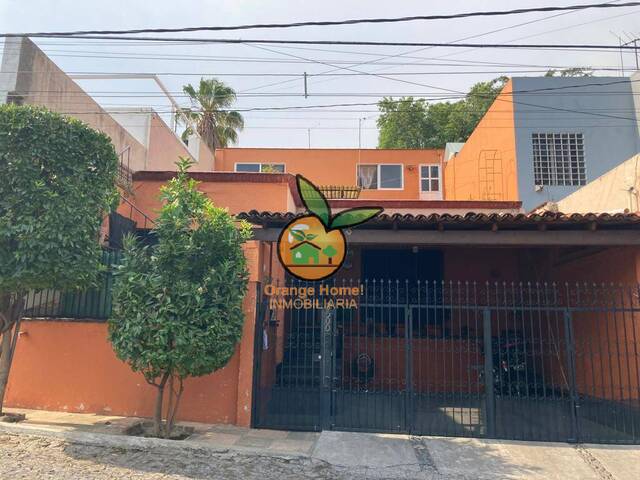 #5249 - Casa para Venta en Guadalajara - JC - 1