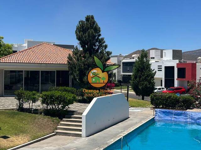 Renta en Casa Fuerte - Tlajomulco de Zúñiga