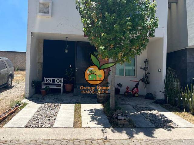 #5372 - Casa para Renta en Tlajomulco de Zúñiga - JC - 2