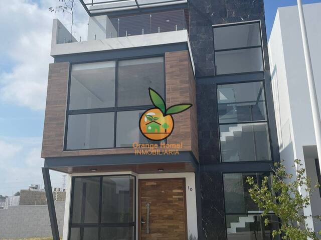 #5443 - Casa para Venta en Zapopan - JC