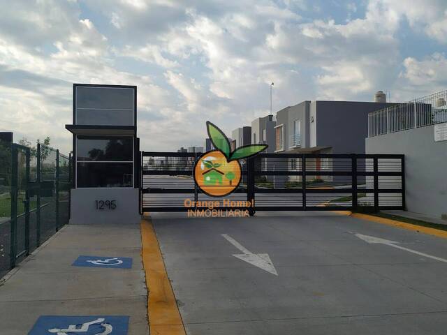 #5535 - Casa para Venta en Zapopan - JC - 2