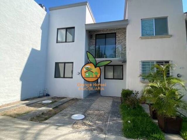 Venta en Fracc. Villas del Palmar - Zapopan