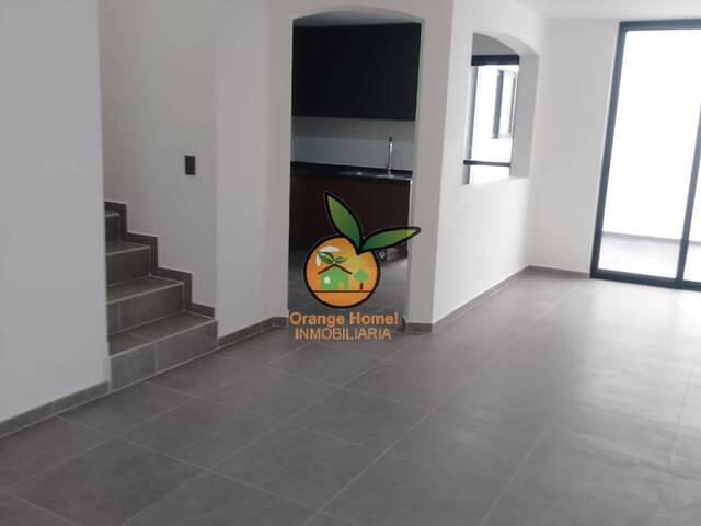 #5617 - Casa para Venta en Zapopan - JC - 2