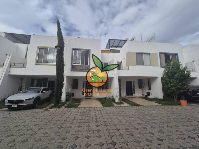 #5677 - Casa para Venta en Guadalajara - JC - 2