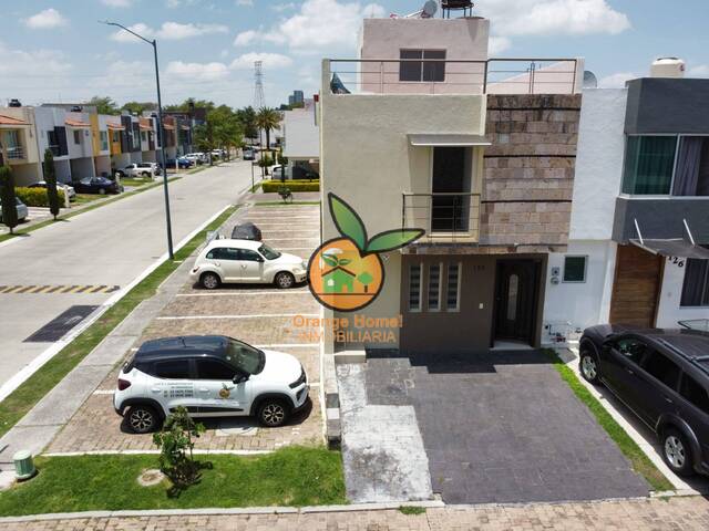 #5691 - Casa para Venta en Zapopan - JC - 1