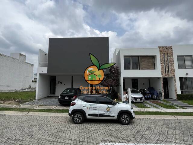 #5700 - Casa para Venta en Tlajomulco de Zúñiga - JC - 2