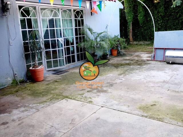 #5705 - Casa para Venta en Guadalajara - JC - 2