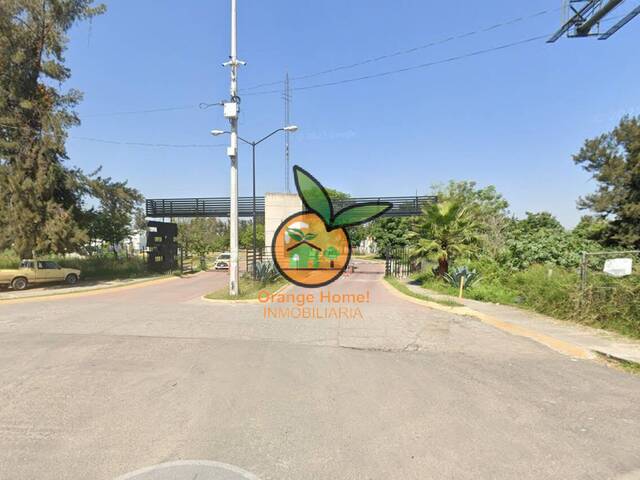 #5596 - Casa para Venta en Tlajomulco de Zúñiga - JC - 2