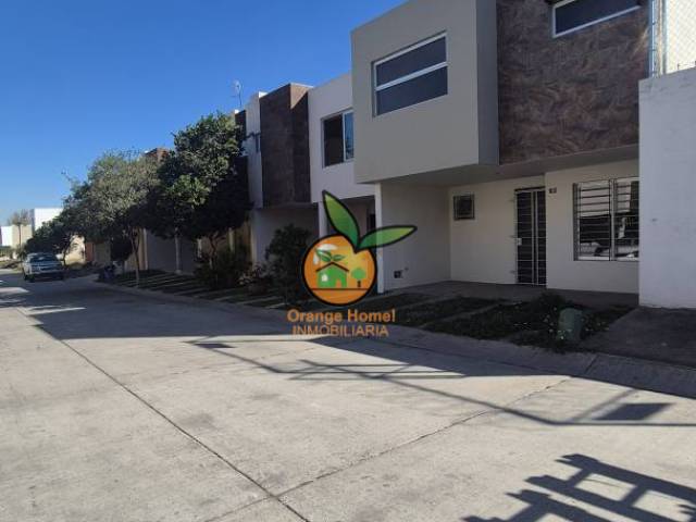 #5729 - Casa para Renta en Zapopan - JC - 2