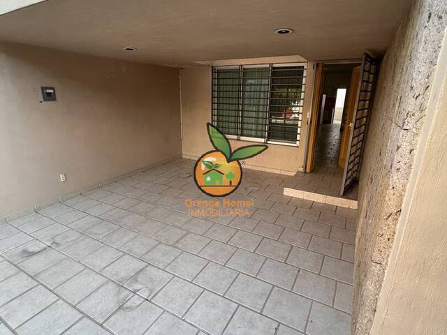 #5738 - Casa para Venta en Guadalajara - JC - 2