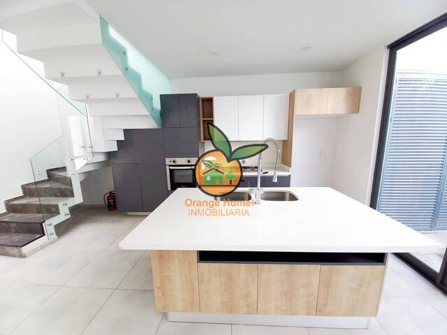 #5747 - Casa para Venta en Tlaquepaque - JC