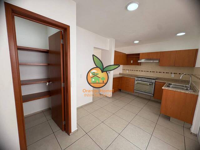 Casa para Venta en Zapopan - 4