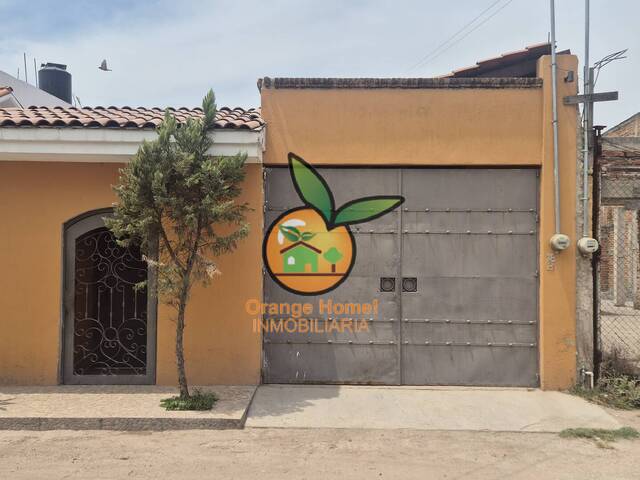 #5756 - Casa para Venta en Guadalajara - JC - 2