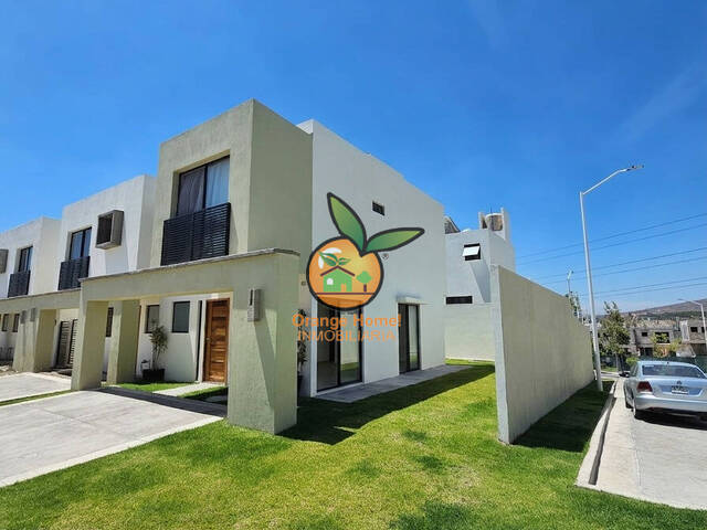 #5762 - Casa para Venta en Tlajomulco de Zúñiga - JC - 2