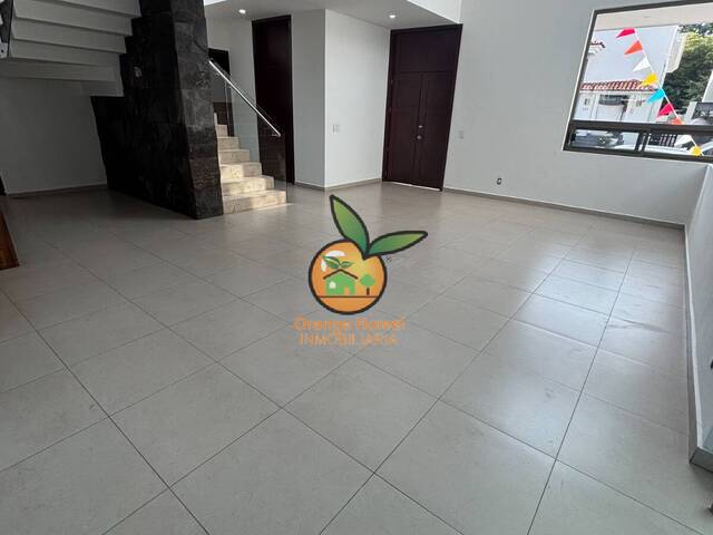 Casa para Venta en Zapopan - 4