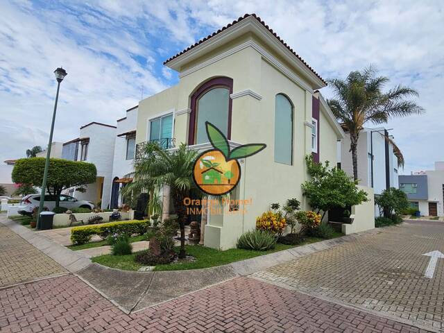 #5774 - Casa para Venta en Zapopan - JC