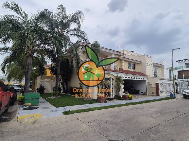 #5791 - Casa para Venta en Guadalajara - JC - 2