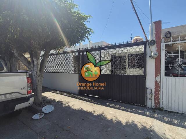 #5792 - Casa para Venta en Guadalajara - JC - 1